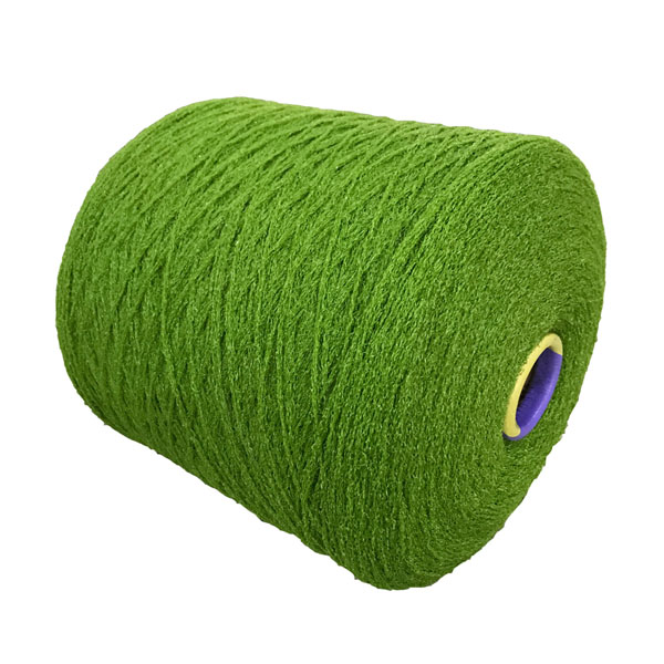 Curly yarn for artificial golf putting green turf