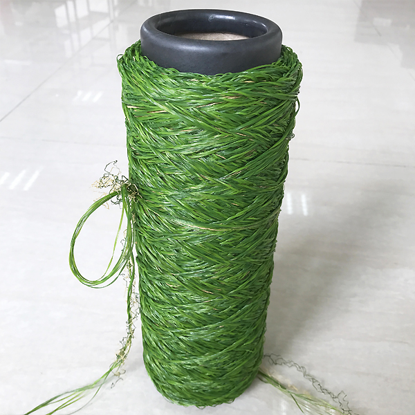 straight and curly grass yarn